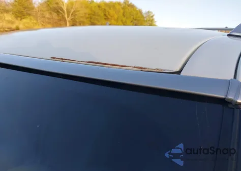 2011 Infiniti Qx56 z USA, uszkodzony, nr VIN JN8AZ2NE6B9007130